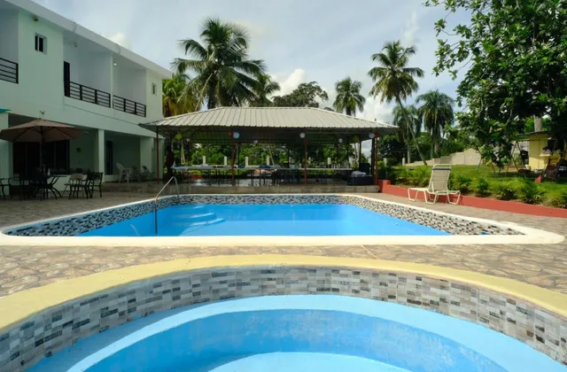 Maranatha Guest House Santo Domingo Pool